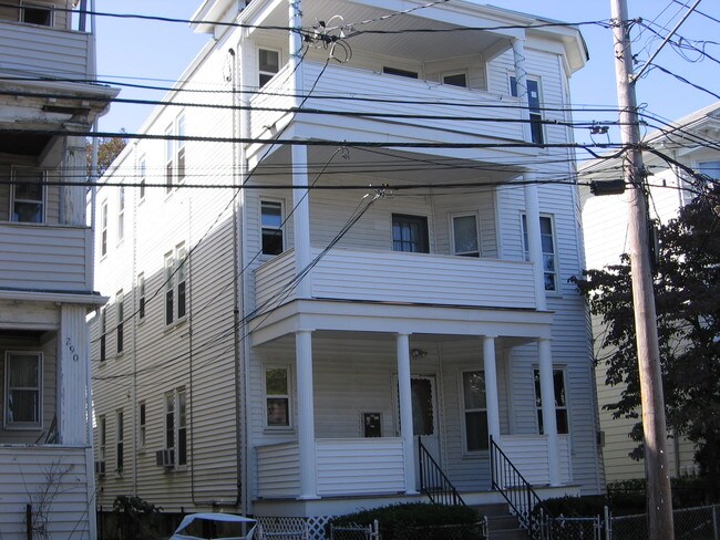 Building Photo - 292 Summit Ave
