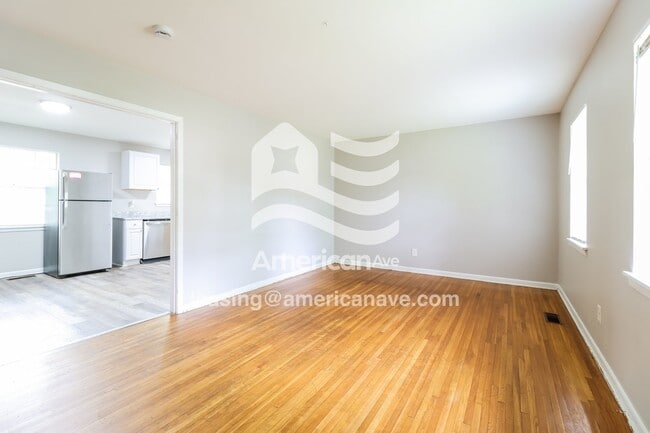 Building Photo - 2 Regency Ct