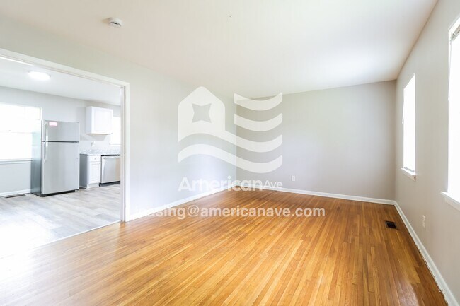 Foto del edificio - 2 Regency Ct