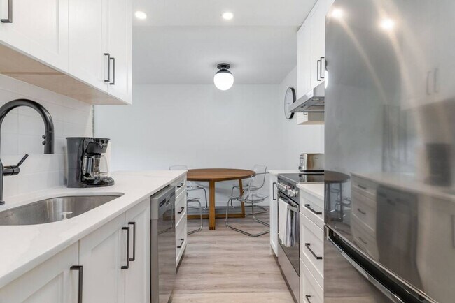 Photo du bâtiment - 45 E 16th Ave