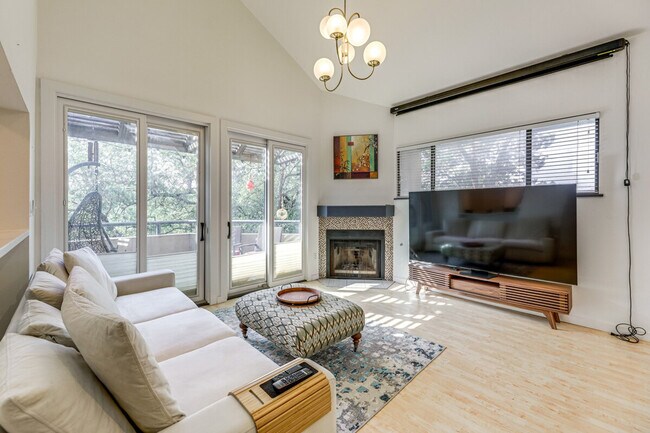 Foto del edificio - 1735 Spyglass Dr