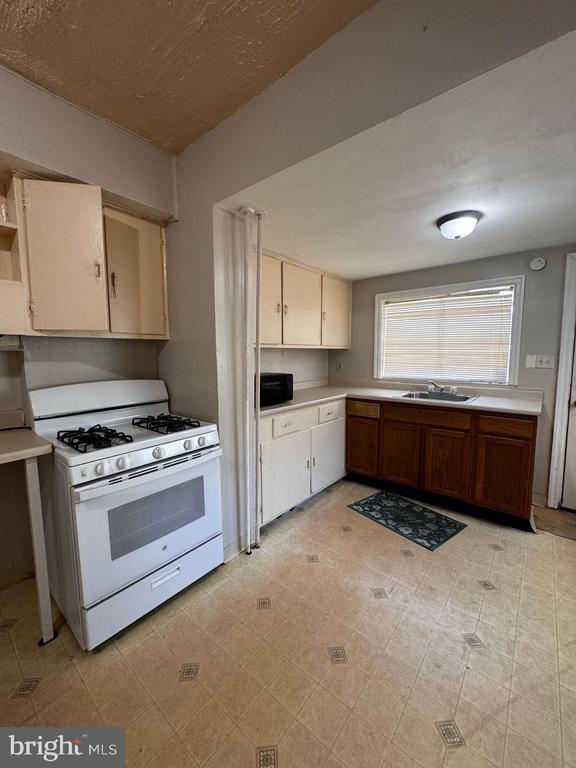 Foto del edificio - 140 E 21st St