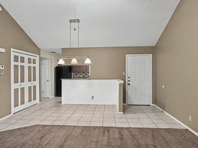 Building Photo - 12446 Starcrest Dr