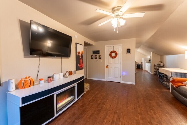 Foto del edificio - 1333 Saint Johns Ln