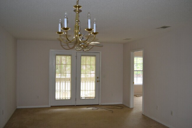 Foto del edificio - Apartment For Rent