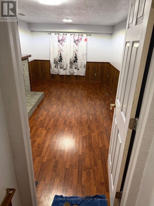 Building Photo - 116 Lacey Crescent