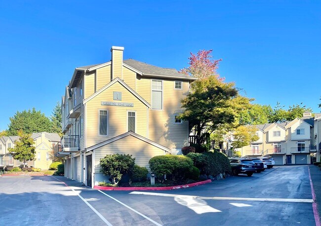 Photo - Modern Rose Hill Townhome For Rent In Prim...