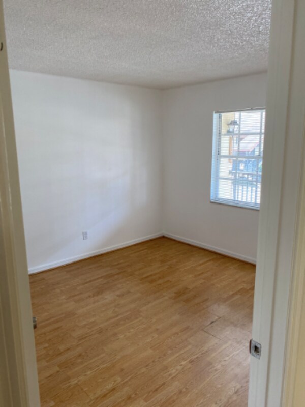 Building Photo - 3073 Sir Hamilton Cir