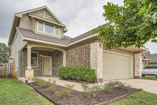 Foto del edificio - 803 Stampede Rd