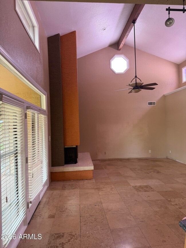 Building Photo - 8377 E Thoroughbred Trail