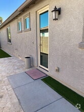 Building Photo - 2242 E Meadowview Ct
