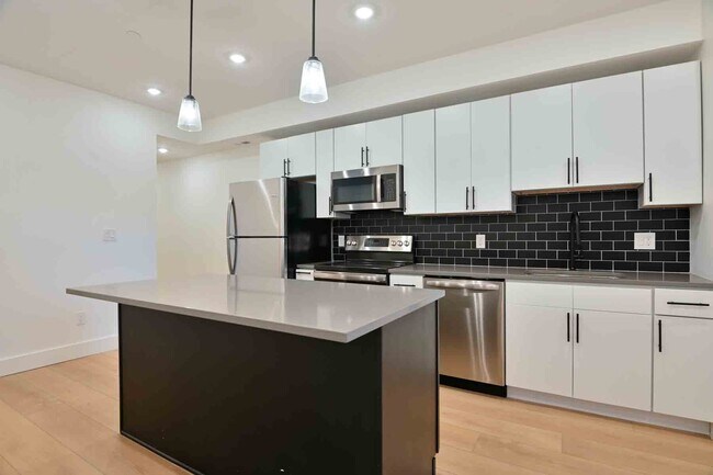 Foto del edificio - 2641 4th St NE