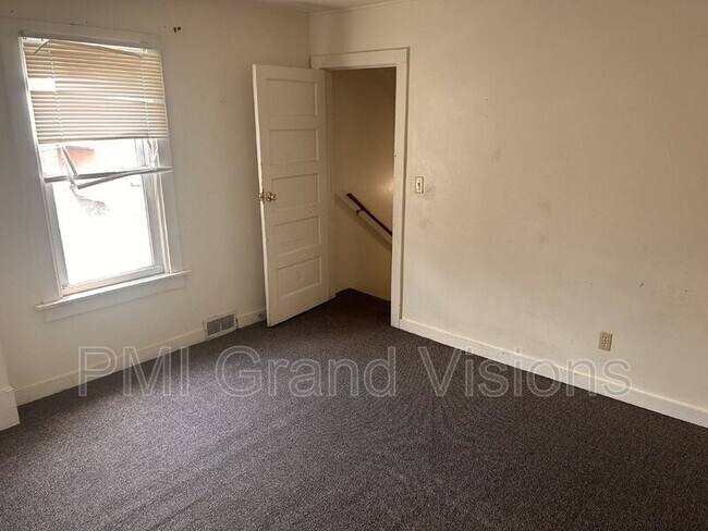 Foto del edificio - 1530 2nd St