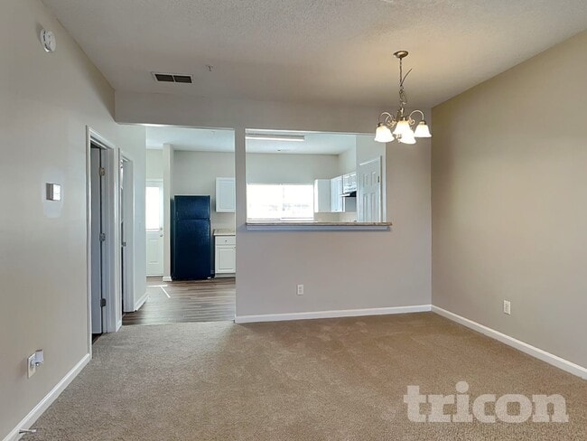 Building Photo - 128 Hawkeye Ln NW