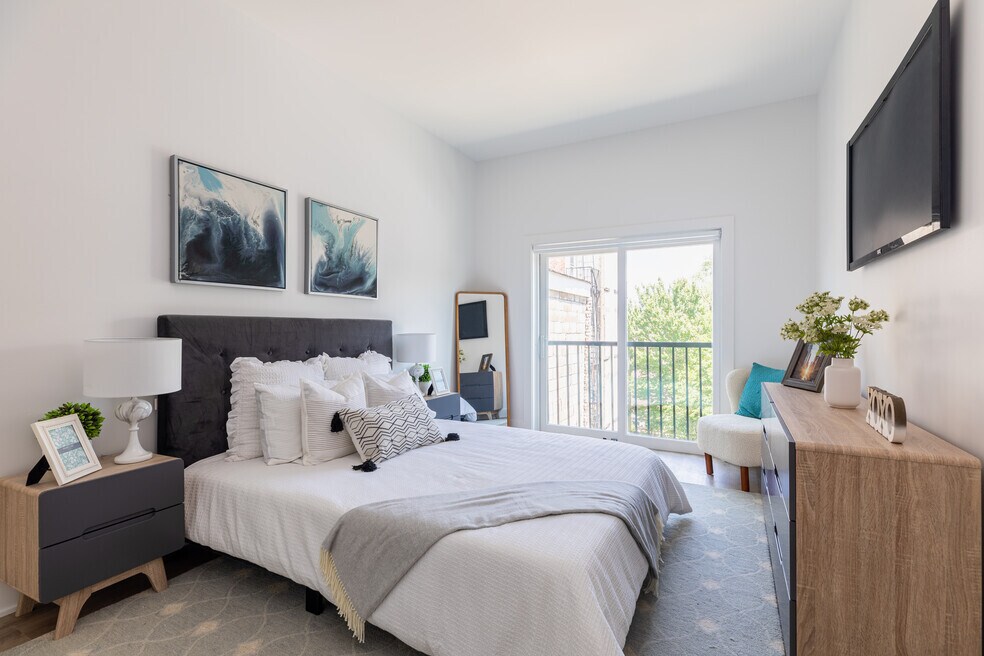 Foto principal - 373 Communipaw Ave