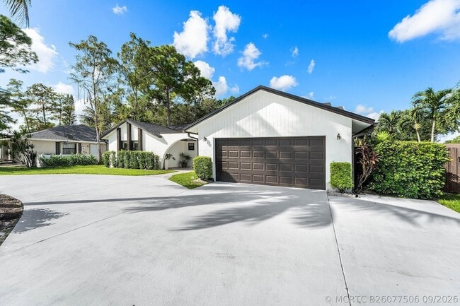 Building Photo - 13645 Exotica Ln
