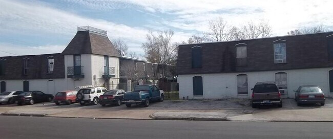 Foto del edificio - 6215 Tierwester St