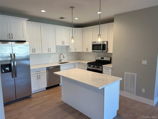 Foto del edificio - 400 Oak St