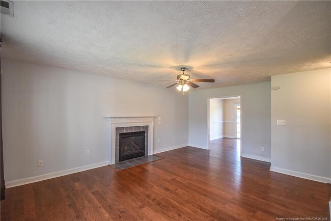 Building Photo - 389 Ribbon Oak Ct