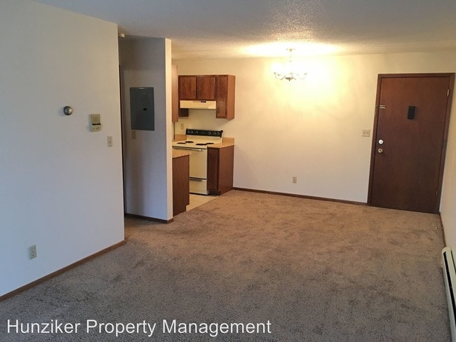 Building Photo - 2310 Mortensen Pkwy