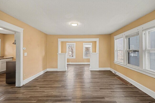 Foto del edificio - Beautiful 2 Bedroom 1 Bathroom house in Kansas City!