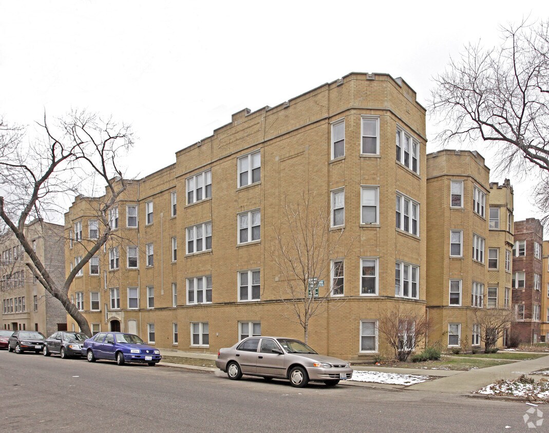 Foto principal - 6300 N Talman Ave