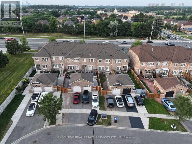 Building Photo - 64 Hatton Ct