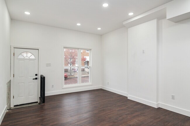 Foto del edificio - 62 N Gorman Ave