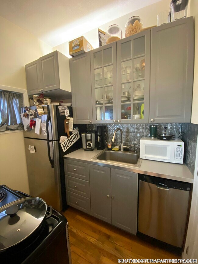 Foto del edificio - 606 Dorchester Ave