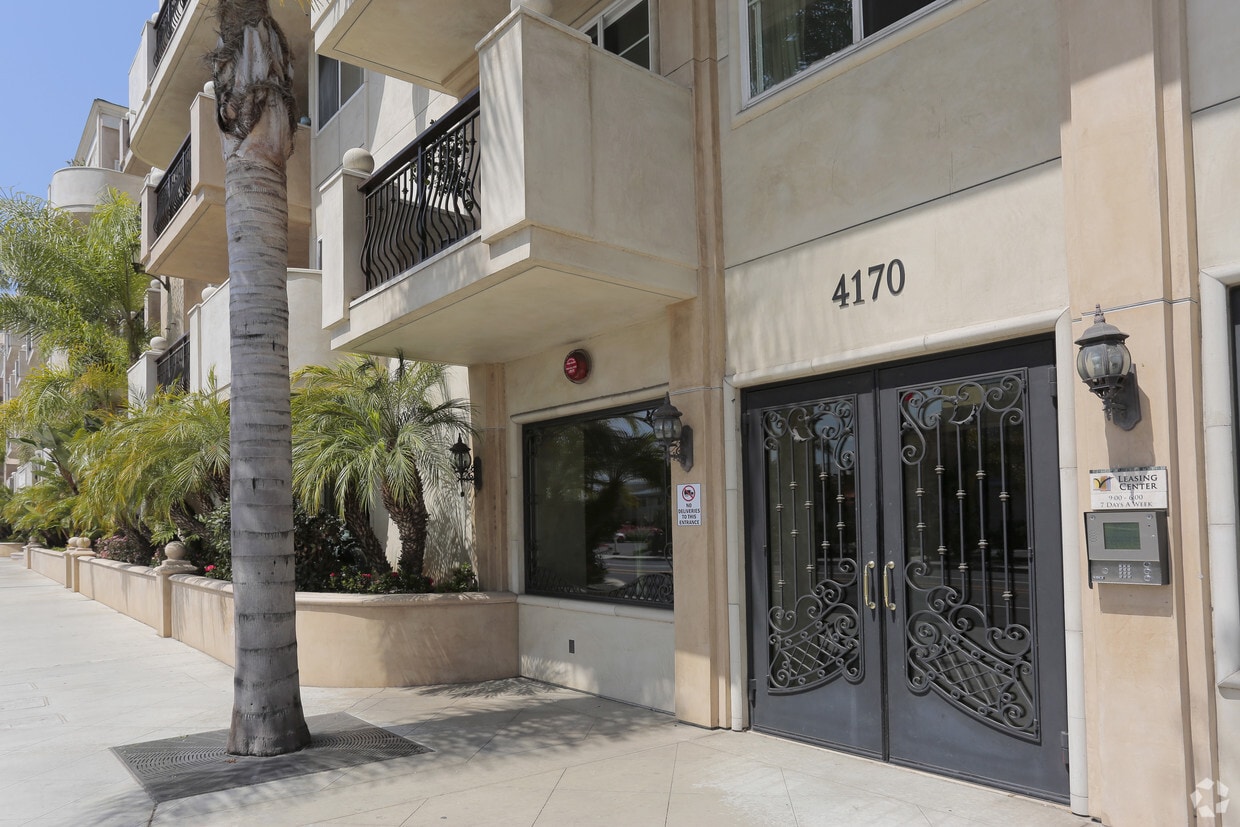 The Admiralty Apartments in Marina Del Rey, CA Westside Rentals