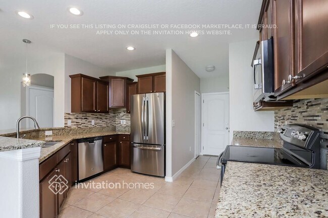 Foto del edificio - 10015 Newminster Loop