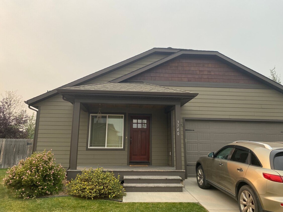 3 Bed 2 Bath home in Bozeman House Rental in Bozeman, MT