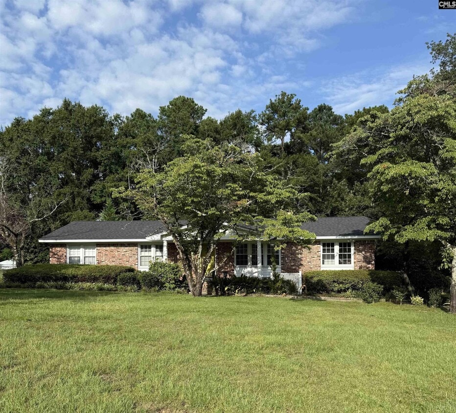 Primary Photo - 220 Alexandria St