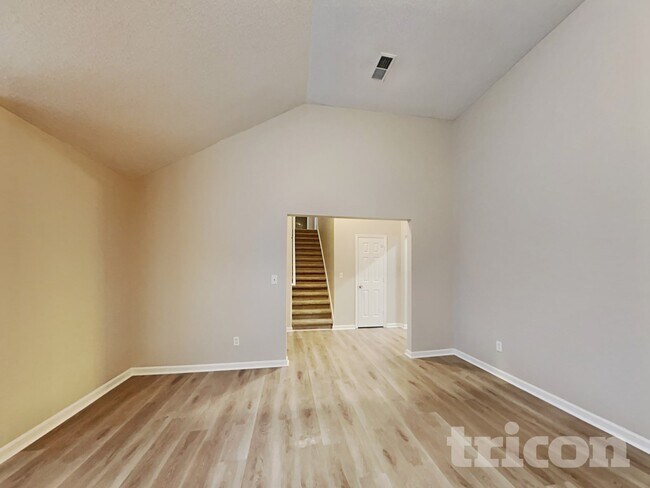 Foto del edificio - 6746 Pole Creek Dr