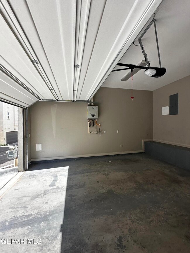 Building Photo - 453 Vin Benicarlo Pl.