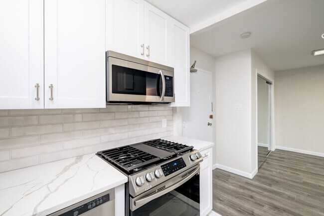 Foto del edificio - 4401 Lee Hwy