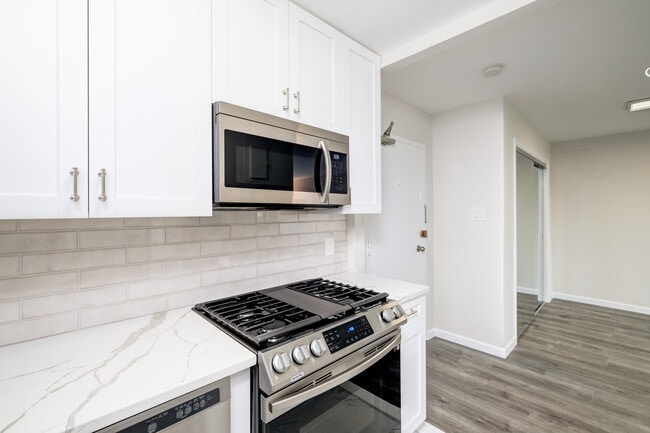 Building Photo - 4401 Lee Hwy