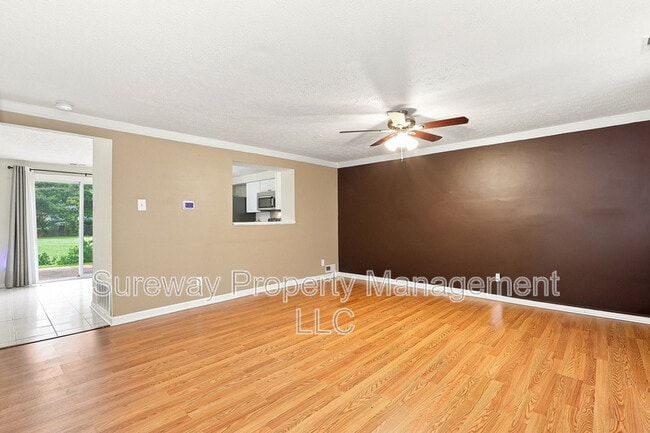 Building Photo - 21 Waterview Ct