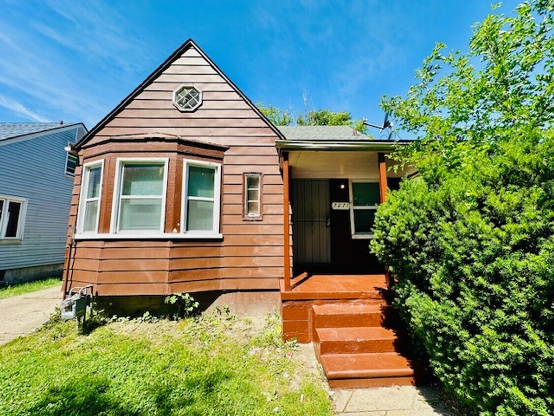 Primary Photo - 3 Bedroom 1 Bath Welcome Section 8