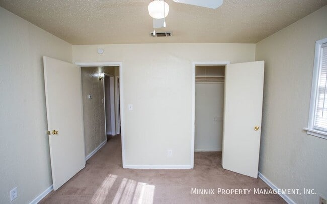 Building Photo - 2113 S Loop 289