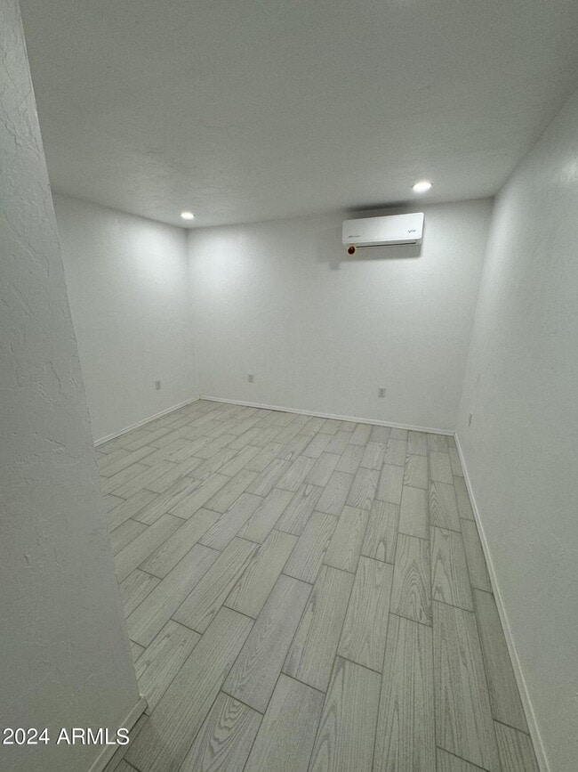 Building Photo - 1244 F Ave