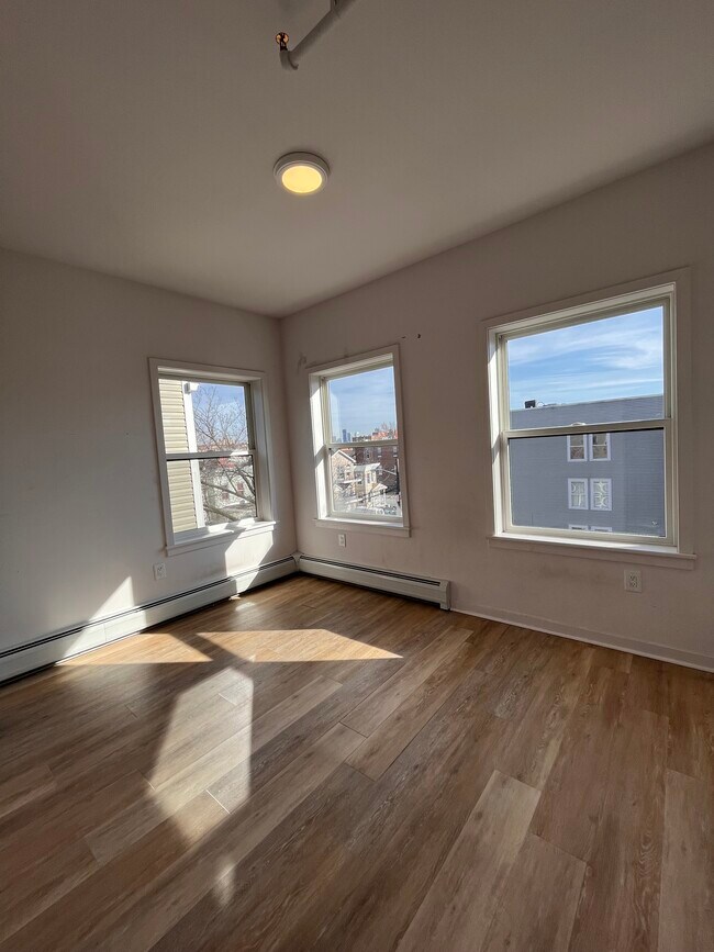 Unit 3L - 444 Bergen Ave