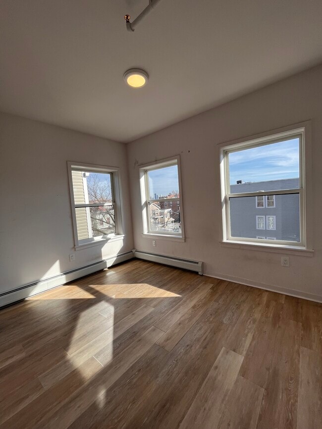 Unit 3L - 444 Bergen Ave