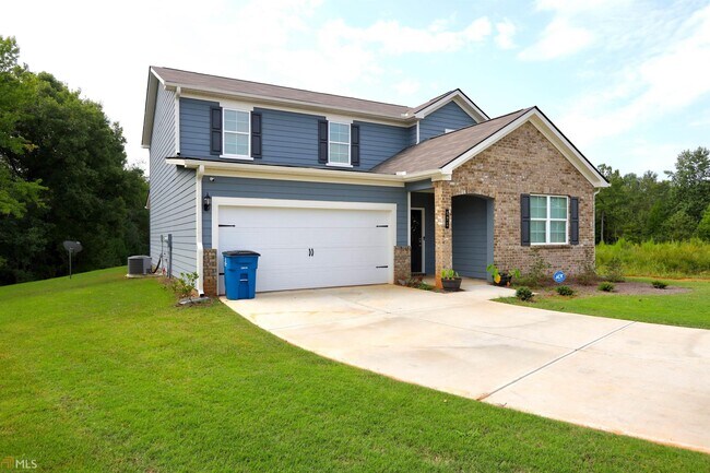 Foto del edificio - 525 Curry Ridge Ct