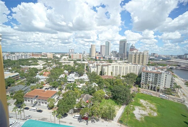 Foto del edificio - 345 Bayshore Blvd