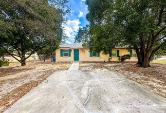 Building Photo - 585 N Scenic Hwy