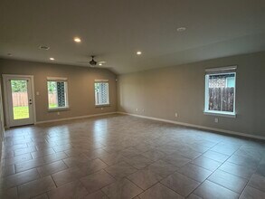 Building Photo - 29422 Pikes Peak Dr