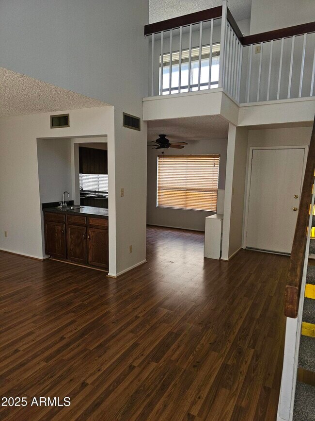 Foto del edificio - 18227 N 45th Ave
