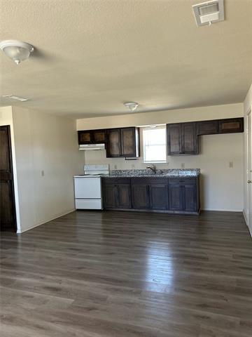 Building Photo - 1904 Coral Rd