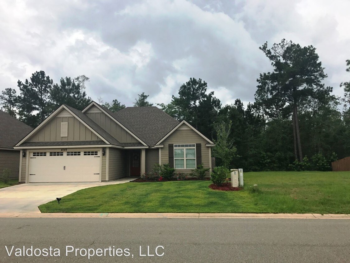 Foto principal - 3 br, 2 bath House - 4049 Nelson Hill